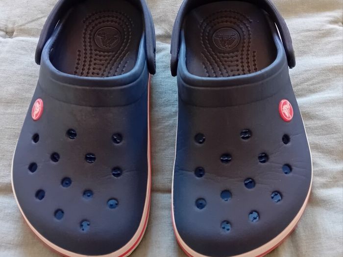 Genuine Crocs J4