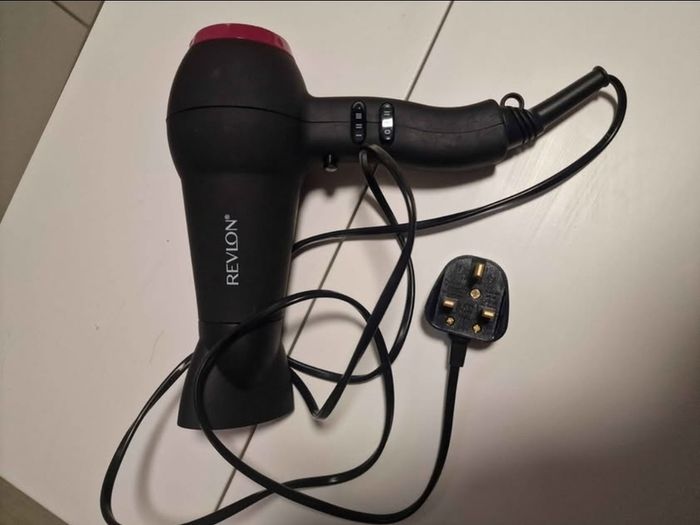 hairdryer