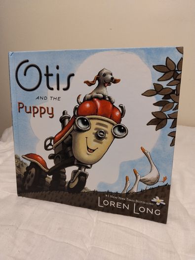 Otis The tractor and the Puppy by Loren Long hardback book