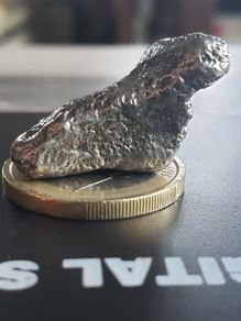 Meteorite Sikhote Alin 12.78g , Postage Including refreshed Lovely shapes