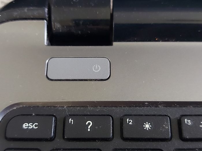 HP 15.6 inch Laptop, Model HP 255 G3 Rev 21F7-100, AMD A4-5000 APU with Radeon HD Graphics, 1.5GHz, 4GB Ram, 500GB Hdd, Windows 10, Microsoft Edge, Chrome and VLC