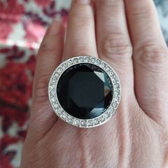 Gorgeous Karen Millen dress Ring.