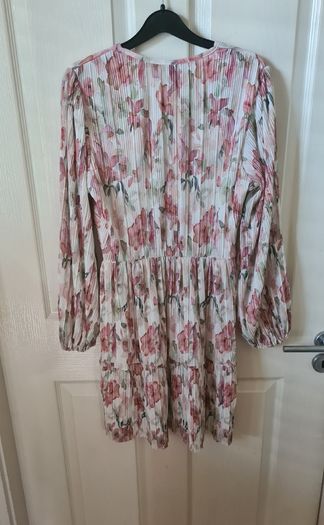 H&m Floral Dress Size M (nwt)