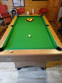 Pool table