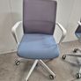 Modern Height-Adjustable Swivel Office Chair Image 4