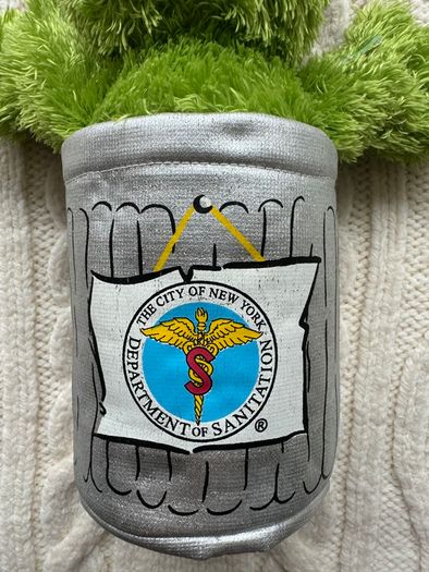 Gund Sesame Street Oscar The Grouch NYC New York City Sanitation Worker DSNY Used Please look at the pictures