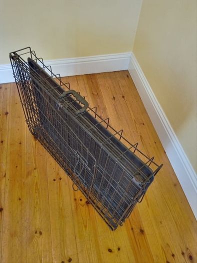 Dog crate