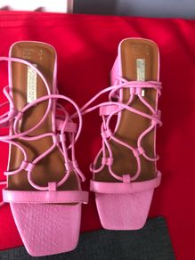 Ladies pink shoes size 4