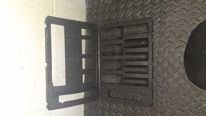 Halfords Advanced 9-piece 1/2-inch drive deep impact socket set