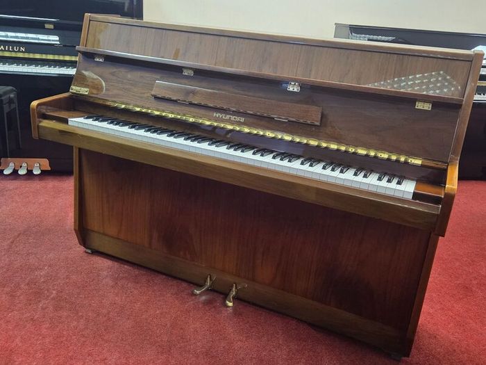 Hyundai Upright Piano