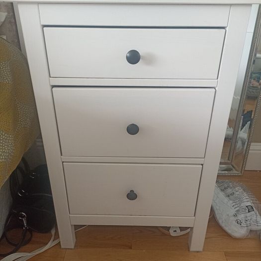 bedside cabinets