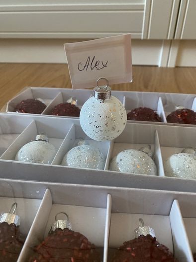 christmas baubles name card holder