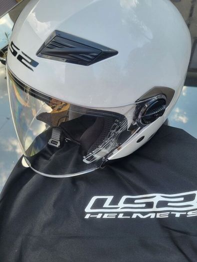 LS2 Track Helmet (Medium)