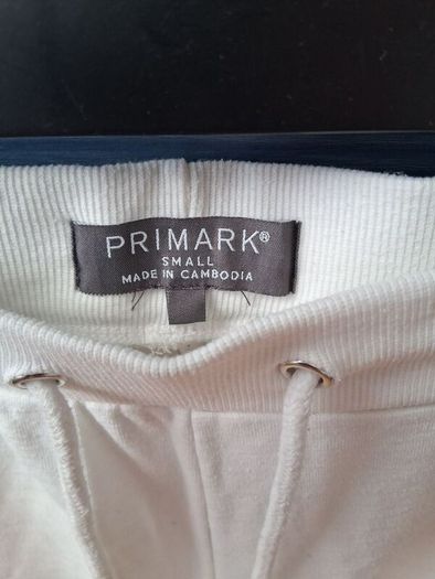 mans shorts size small