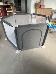 childs playpen