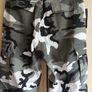 Mens Trousers Image 3