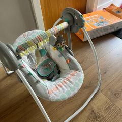 Baby swing