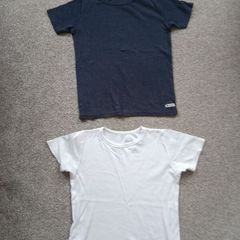 2x NEXT boy's t-shirts/vest. Age 6/7