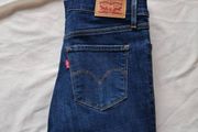 levis 314 shaping Straight Size 26/32 zip fly in excellent condition