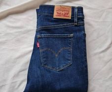 levis 314 shaping Straight Size 26/32 zip fly in excellent condition