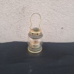 Small vintage desk thermometer possible to post