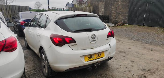 vauxhall opel astra 1.7 cdti 2012