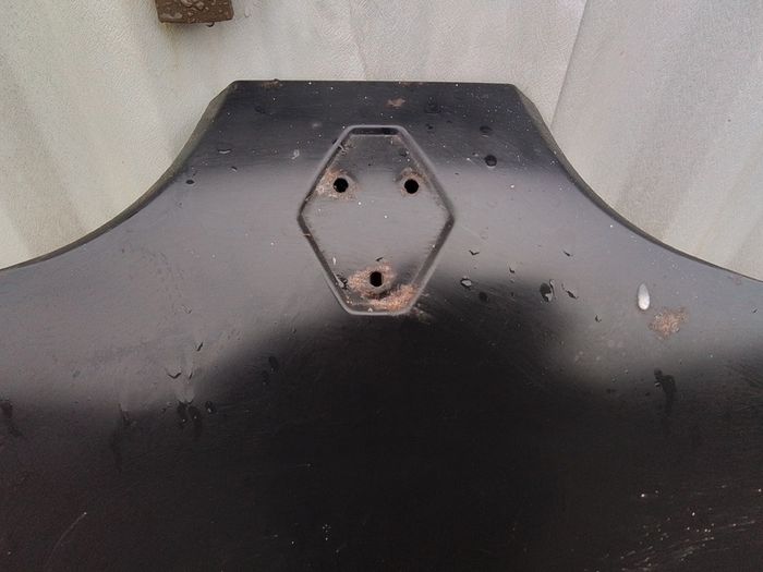 Renault Megane Bonnet.