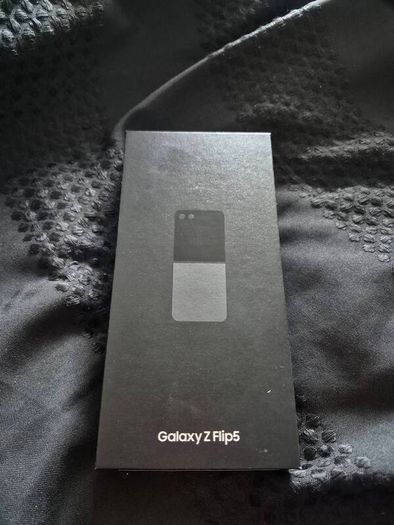 Samsung Galaxy Z Flip 5