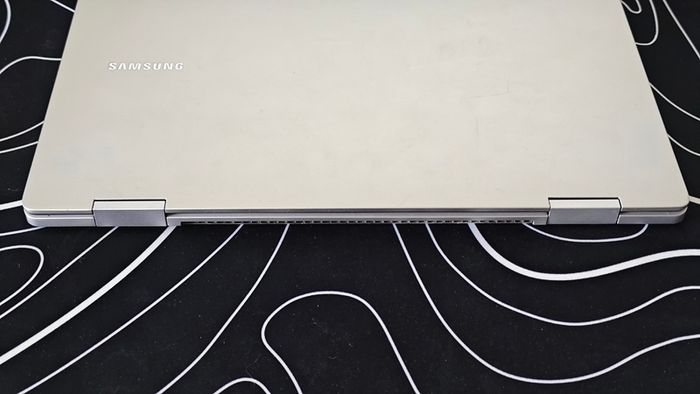 Laptop Samsung NP730QED-KB1UK for Parts / Repair - Water Damage - No SSD