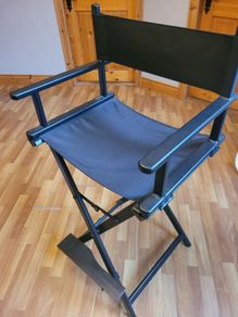 Makeup chair