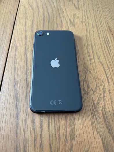 iPhone se 2021