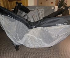 Travel cot