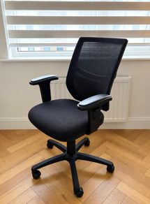 Black Ergonomic Office Chair Excellent Condition