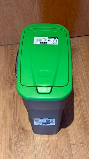 Brand New 25L Recycling Bin with Green Lid -Never Used