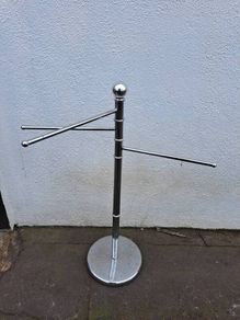 Clothing rail hanger