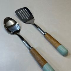 Utensils - slotted turner, solid spoon