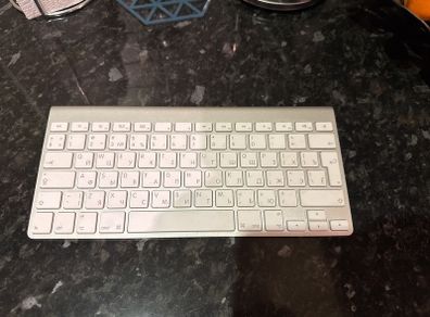 Apple Wireless Keyboard A1314 model