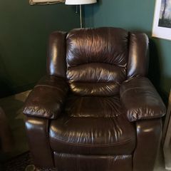 Single recliner armchair