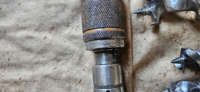 Stanley brace & 21 bits