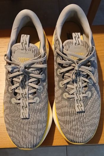 Nike Motiva Walking Shoes