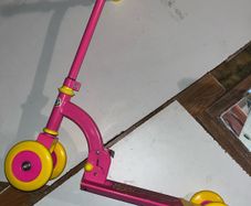 Childrens Scooter 3/4 Wheel Interchangable