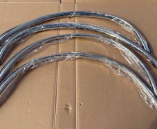 Mercedes Benz W123 Chrome Arch Set