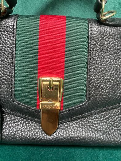 black handbag