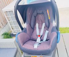 maxi cosi cabriofix i size car seat & isofix base