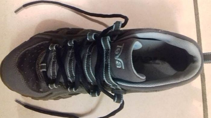 Teva Water Shoes size 4.5 (37)