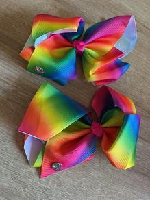 Jo Jo siwa bows