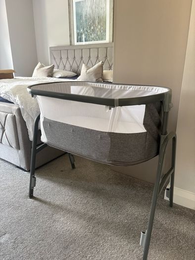 Ickle Bubba Next 2 Me Bedside Cot
