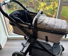 Panorama XTi by Babylo 2-in-1 Travel System with EnfaSafe i-Size R129 Car Seat Leaf