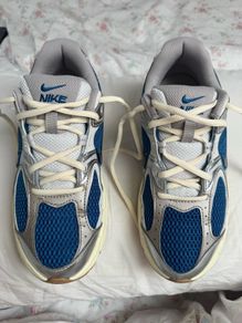 Nike V5 RNR worn once Size: 6 (EU 39)