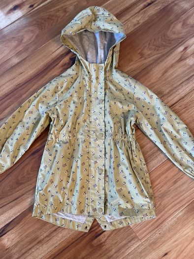 Next wax rain jacket age 5-6 like new! Excellent condition!
